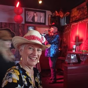 Meet your Posher, Donna